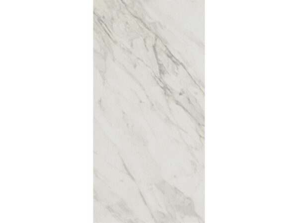 Albendo, vloeren specialist - De Vloertegel / Wandtegel Kale Apuano White 60x120cm is een rechthoekige tegel van wit marmer met een gladde, gepolijste textuur en elegante lichtgrijze en beige diagonale aders over het oppervlak.