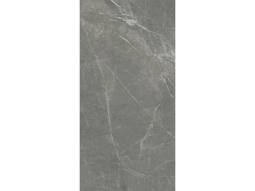 Albendo, vloeren specialist - Kale Prestige Light Grey 60x120cm tegel: rechthoekig, matgrijs oppervlak met natuurlijk ogende witte en lichtgrijze diagonale aders. Geschikt voor vloer of wand.